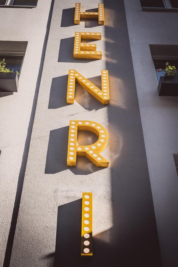 Henri Hotel Wien Siebterbezirk Exterior foto